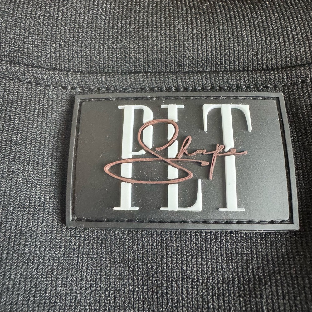 Pretty Little Thing Shape Black Branded Contour Zip Long Sleeve Gym Top - Picture 9 of 9